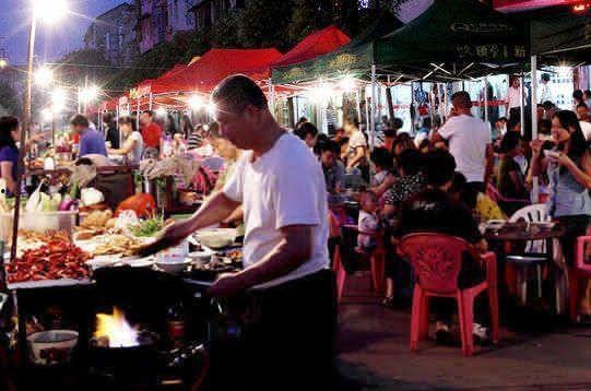 夜宵吃不完娱乐圈吃瓜,吃瓜群众狂欢时刻